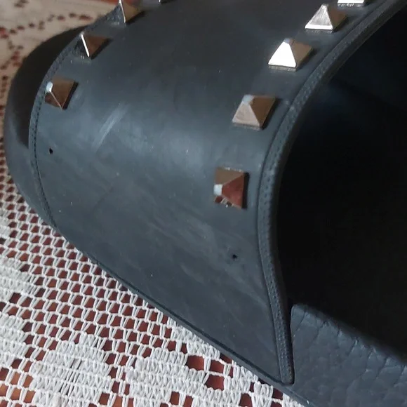 Valentino Garavani Black Rockstud Slides Sz 43 (Mens US10) USED - Picture 13 of 16